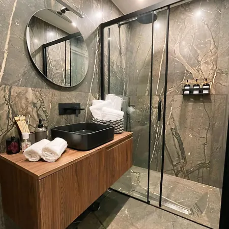 Toledo106 Luxury - Lovely Apartman Nápoly