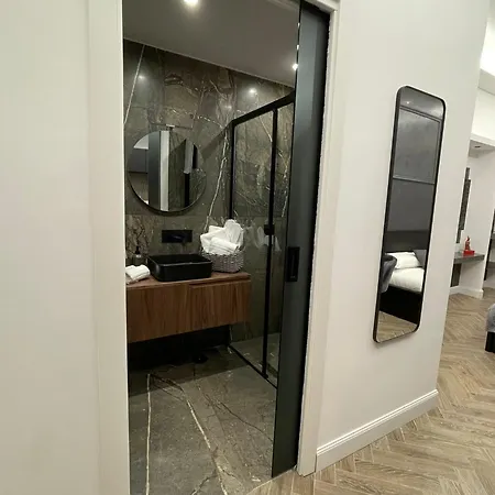 Toledo106 Luxury - Lovely Apartman Nápoly